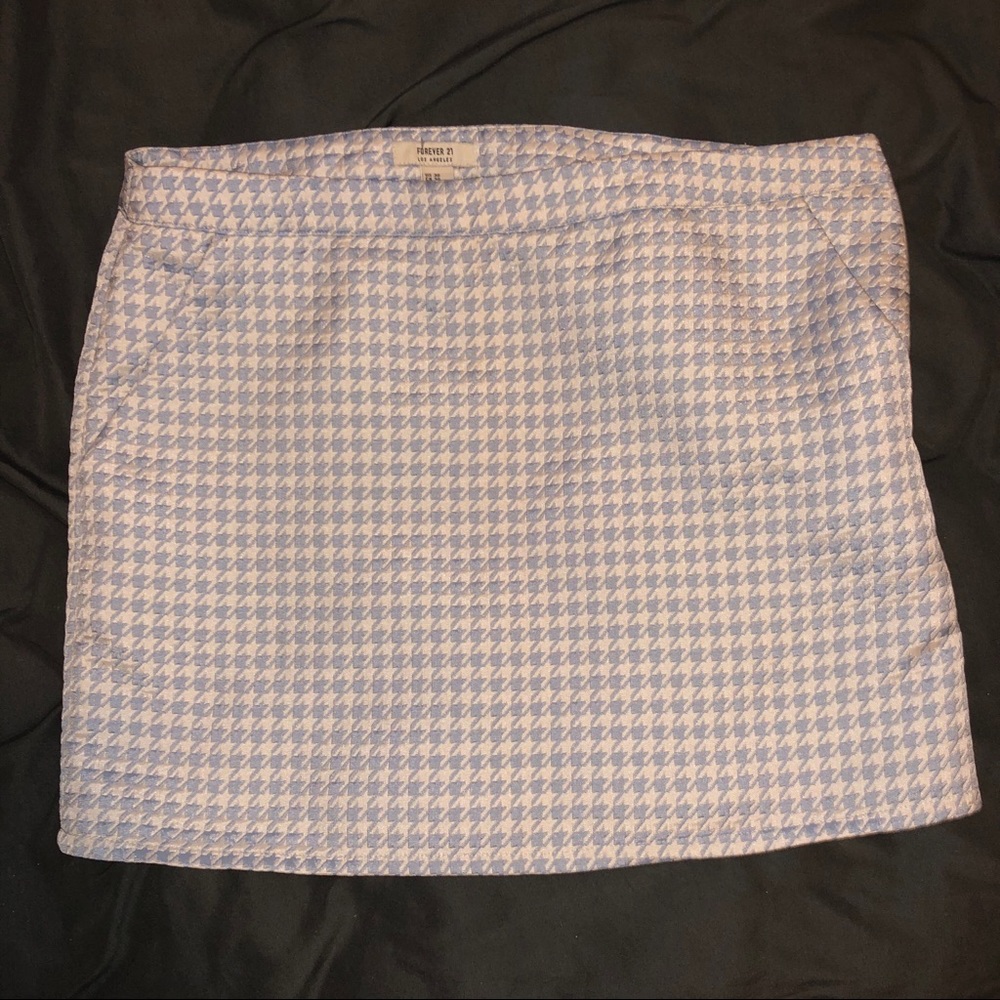 BRAND NEW HOUNDSTOOTH BLUE AND WHITE SKIRT